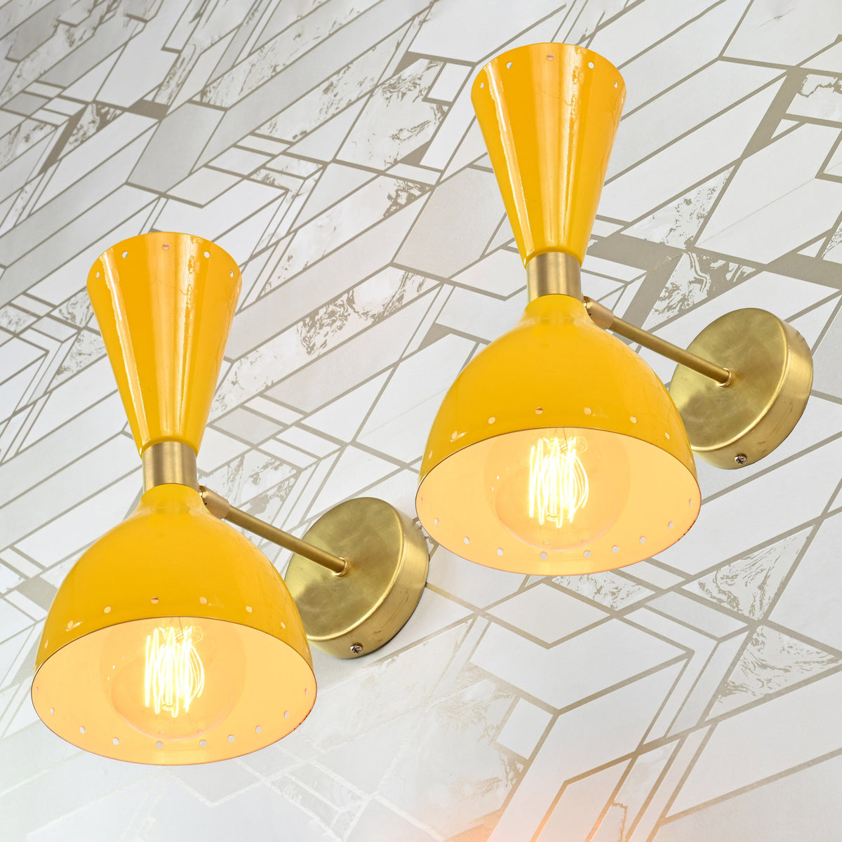 Milan Halo - Diabolo Wall Sconce - 11" - 32581