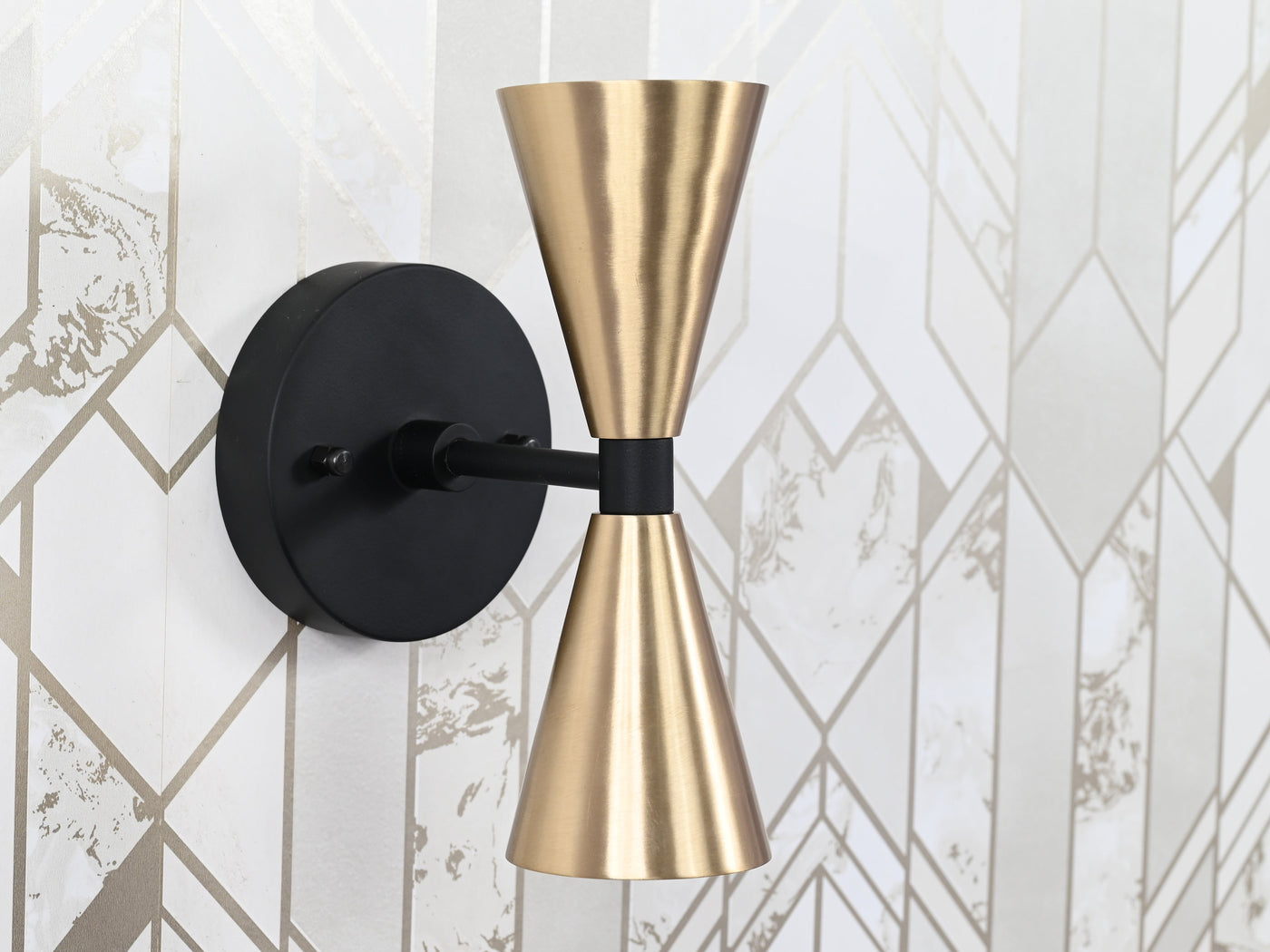 Milan Halo - Diabolo Wall Sconce - 8" - 32501