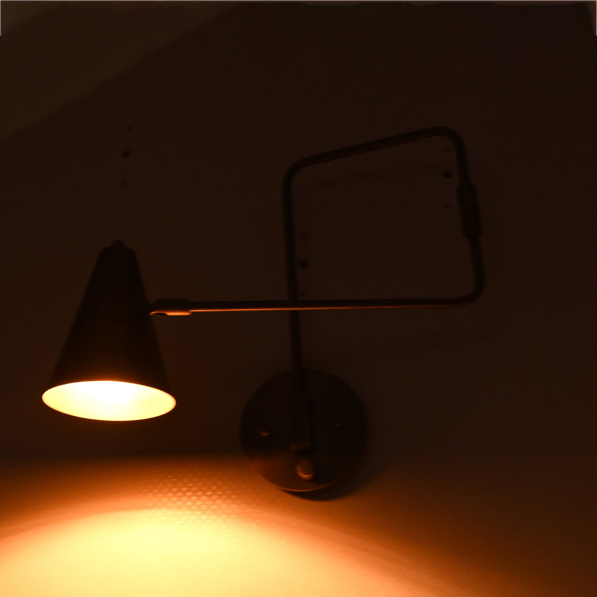 Modern Industrial Wall Sconce with Pivot Arm and Adjustable Light | Customizable Geometric Fixture - 32594