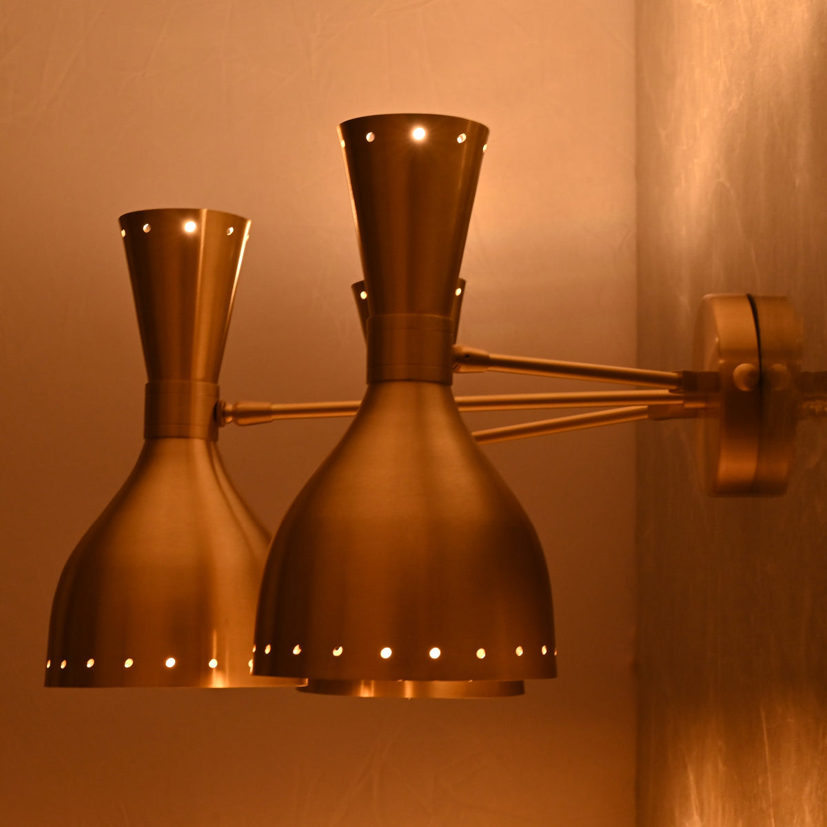 Rome Form sculptural Wall Sconce - 21" - 32602