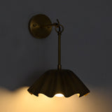 Siena Petalia – Scalloped Brass Wall Sconce – 1-Light – 10" x 13"