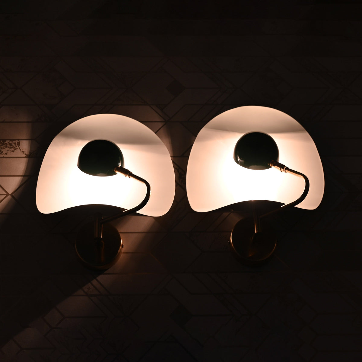 Vienna Aura - Orbital Wall Sconce - 14" - 32585