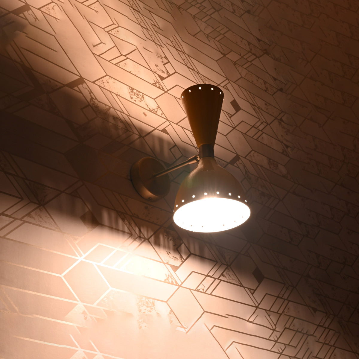 Milan Halo - Diabolo Wall Sconce - 11" - 32581