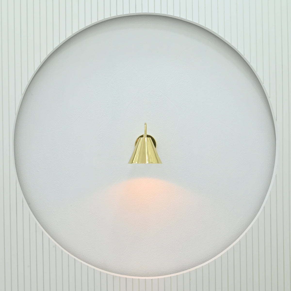 Venice Solid Brass Cone Wall Sconce – Curved Arm Reading Light 72262