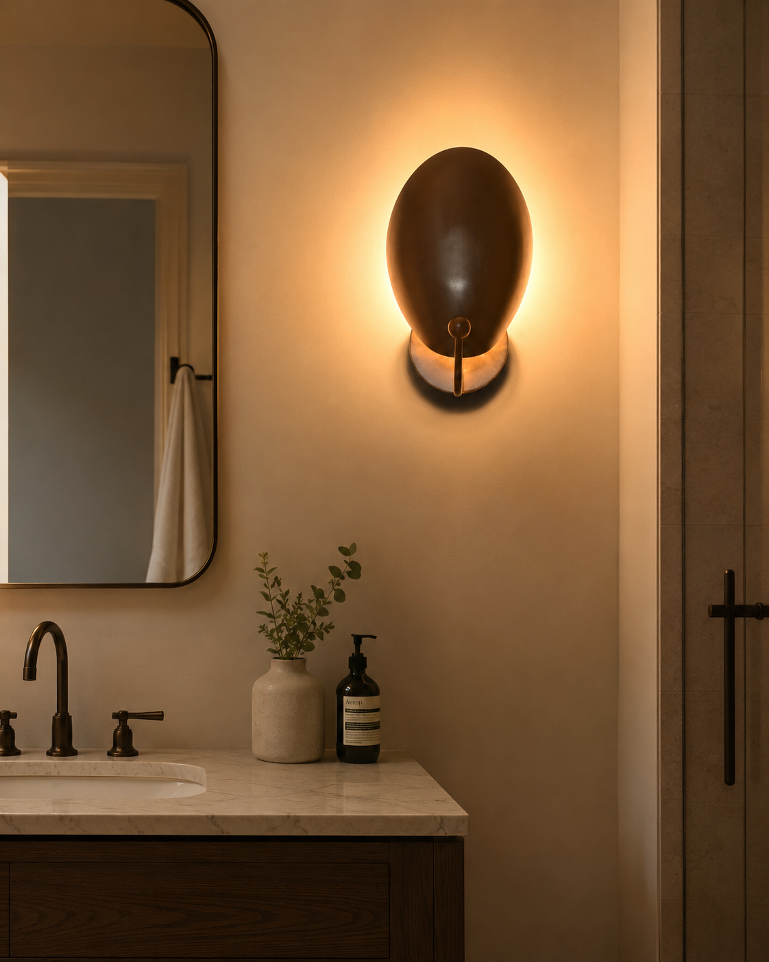 Size guide for Sloane Modern Oval Shield Wall Sconce – Single Light – 12 Inch – Model 32769